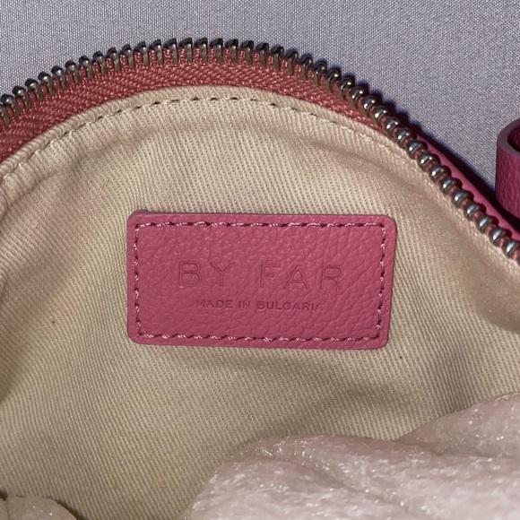 By Far Bubblegum pink leather handle bag with detachable crossbody chain - Picture 4 of 7